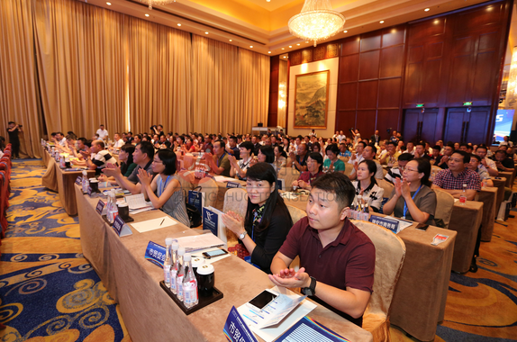 00300443769_0bc96ddf